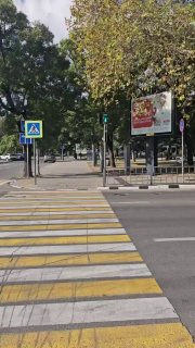 "А где красный?".. Светофор на ул. Советов в районе библиотеки опять моросит.. 😐